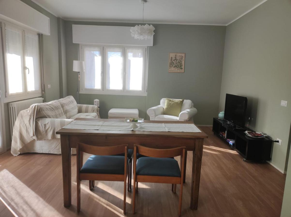 Casa Botta. Ampio Appartamento Luminoso E Confortevole Morbegno Buitenkant foto